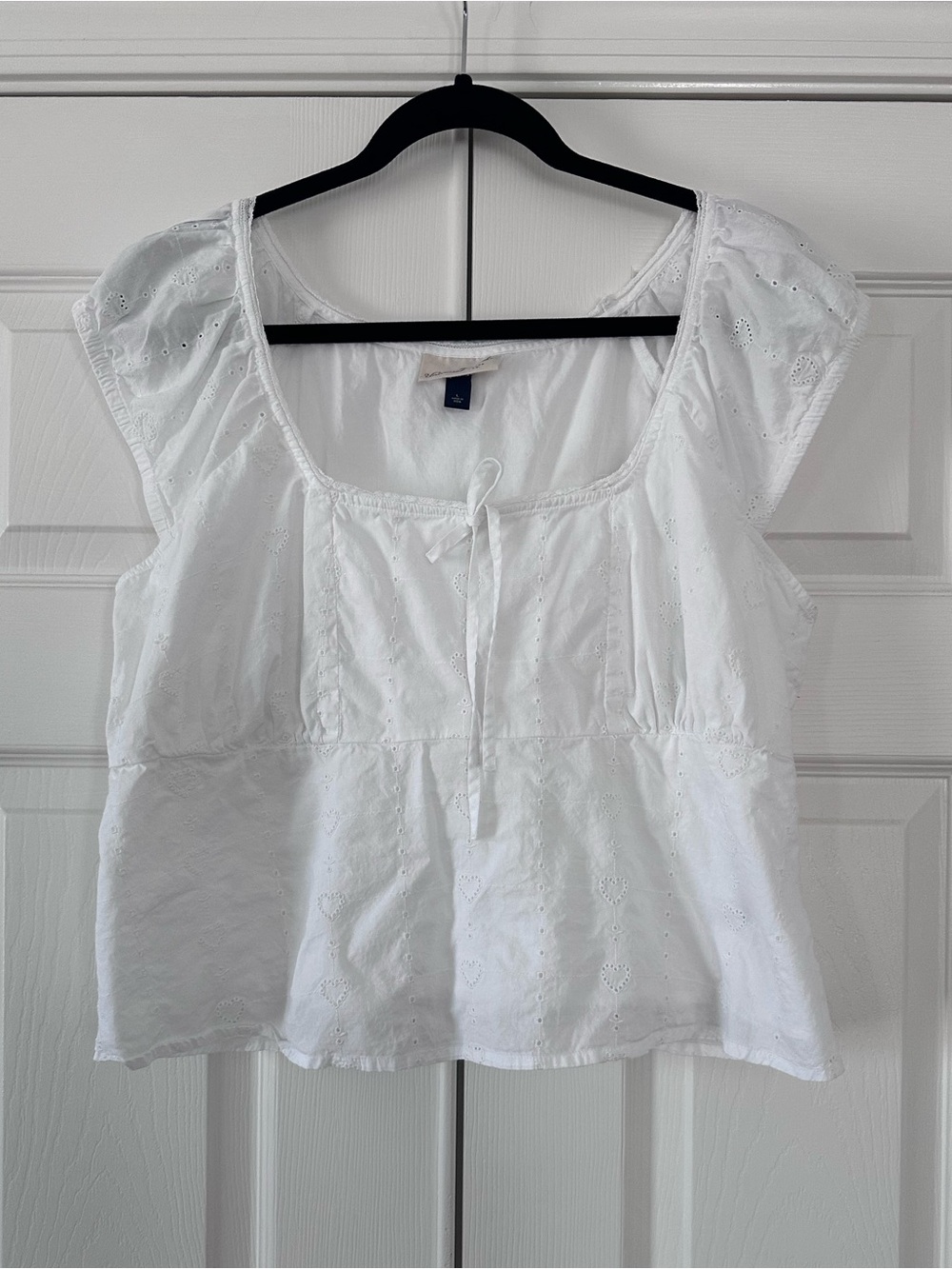 Universal Thread White Heart Eyelet Embroidered Peplum Blouse Size Large